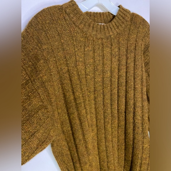 Abercrombie & Fitch Vintage NEW with tag wool sweater; has hole size small - Picture 2 of 14